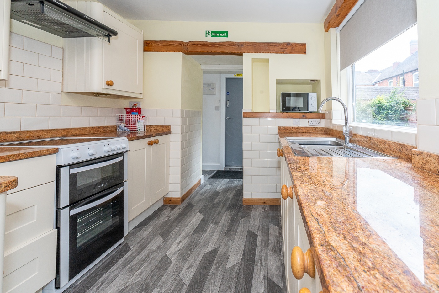 Tamworth Studio Flat, Orchard Street, B79 To Rent Now for £910.00 p/m