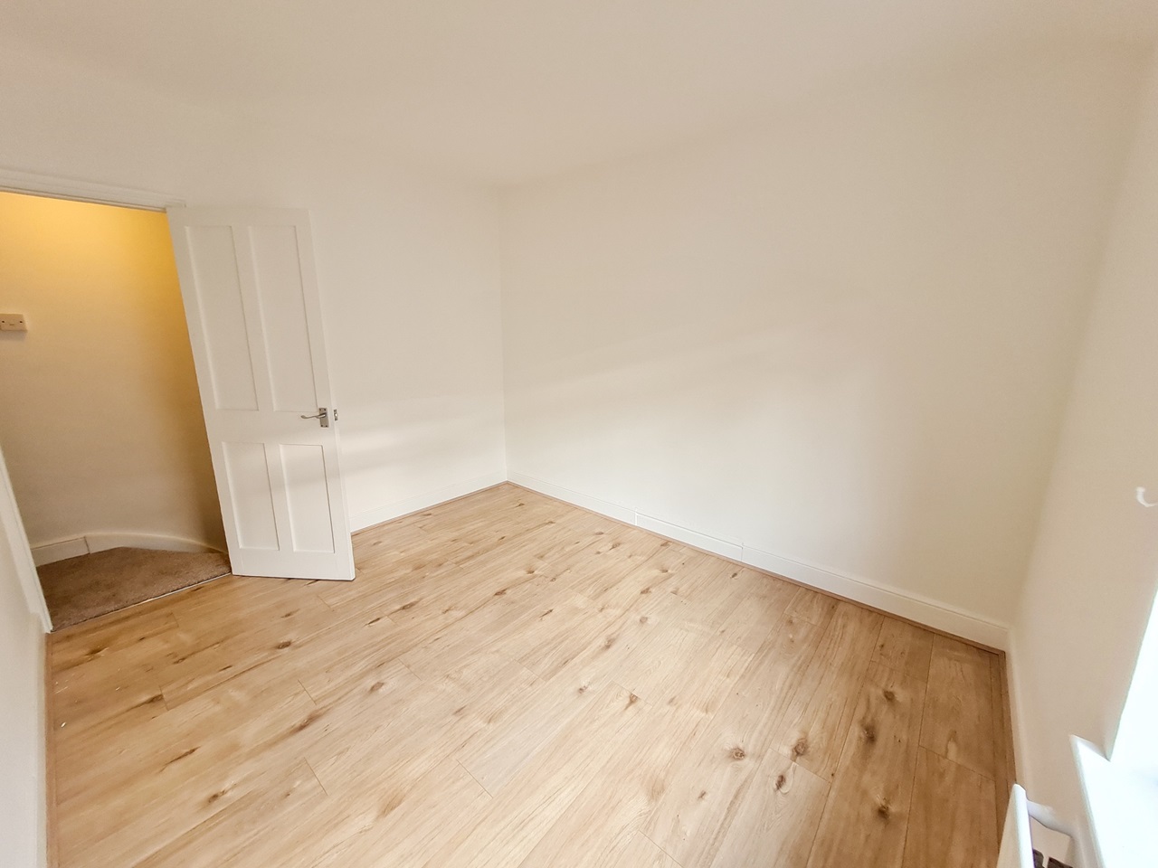 Kettering 3 Bed Terraced House, Sackville Street, NN16 To Rent Now for £975.00 p/m