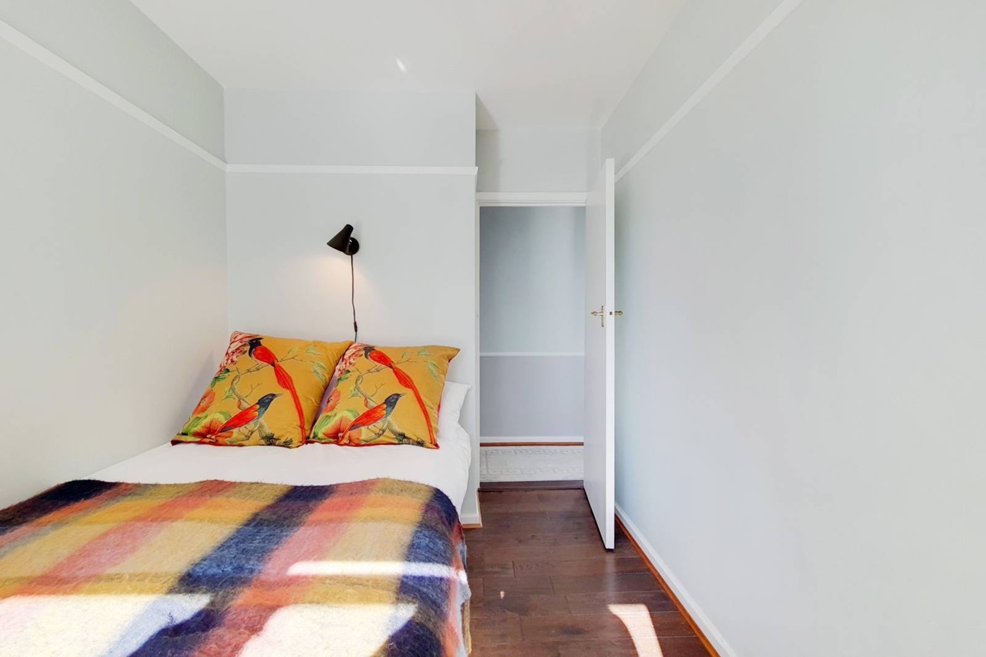 London 2 Bed Flat, Dartmouth Court, SE10 To Rent Now for £2,200.00 p/m