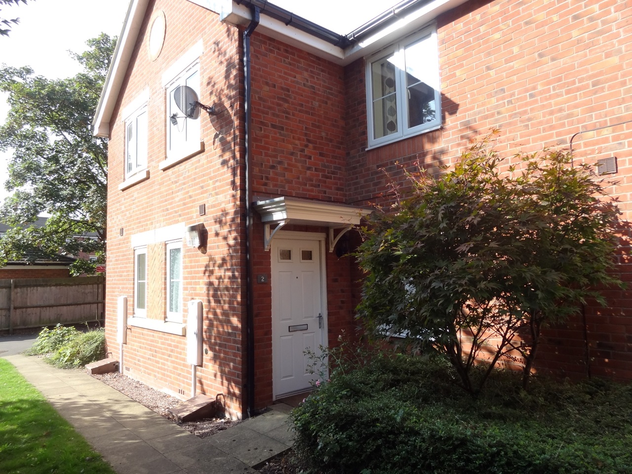 Gamston, Nottingham 2 Bed Terraced House, Bramley Court, NG2 To