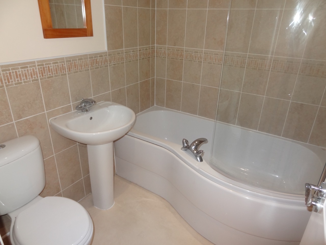 Gamston, Nottingham 2 Bed Terraced House, Bramley Court, NG2 To