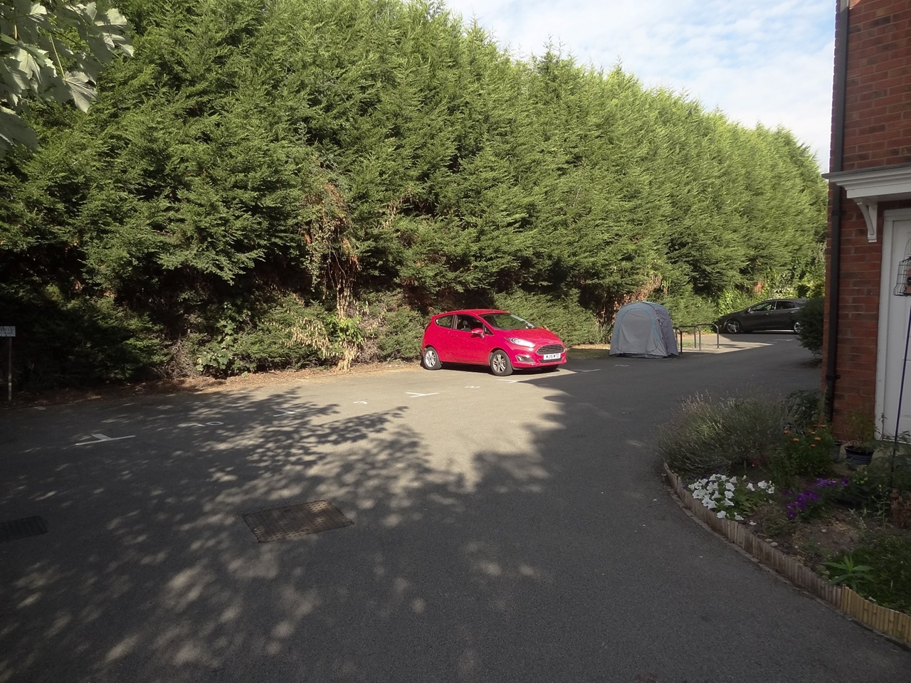 Gamston, Nottingham 2 Bed Terraced House, Bramley Court, NG2 To