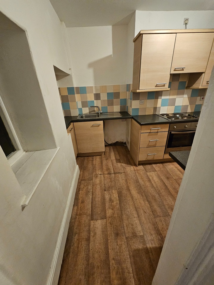 Eckington S21 2 Bed End Terrace, High Street, S21 To Rent Now for £