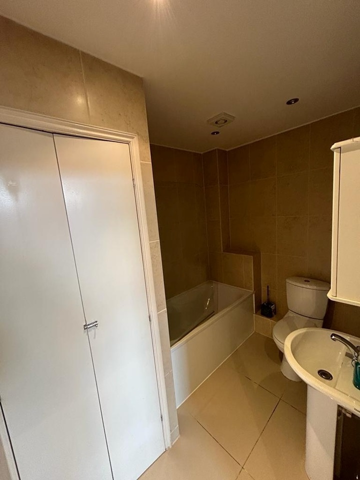 London Studio Flat, Finchley Lane, NW4 To Rent Now for £1,100.00 p/m