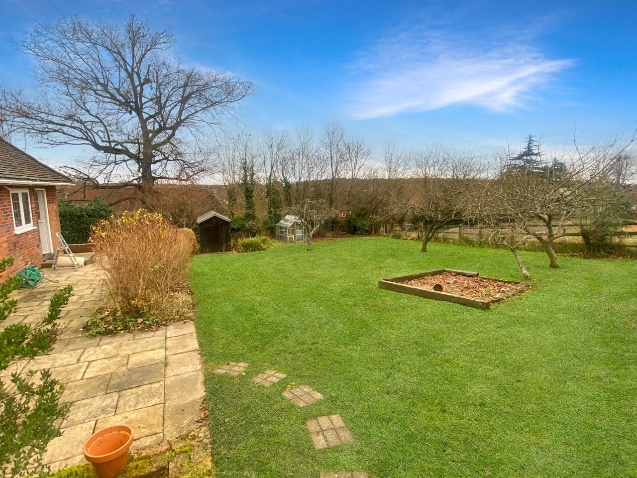 Chorleywood, Rickmansworth 3 Bed Bungalow, Hall Farm, WD3 To Rent