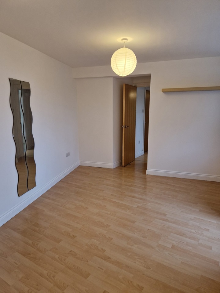 Bristol 2 Bed Flat, St. James Place, BS1 To Rent Now for £1,399.00 p/m