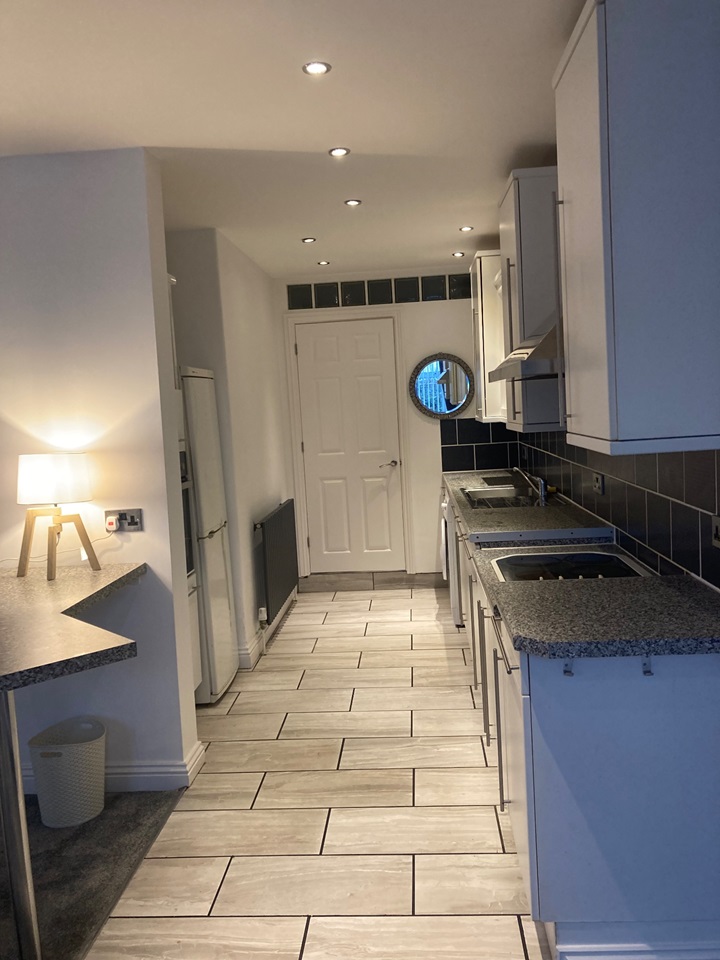 Torquay 1 Bed Flat, Torquay, TQ1 To Rent Now for £550.00 p/m