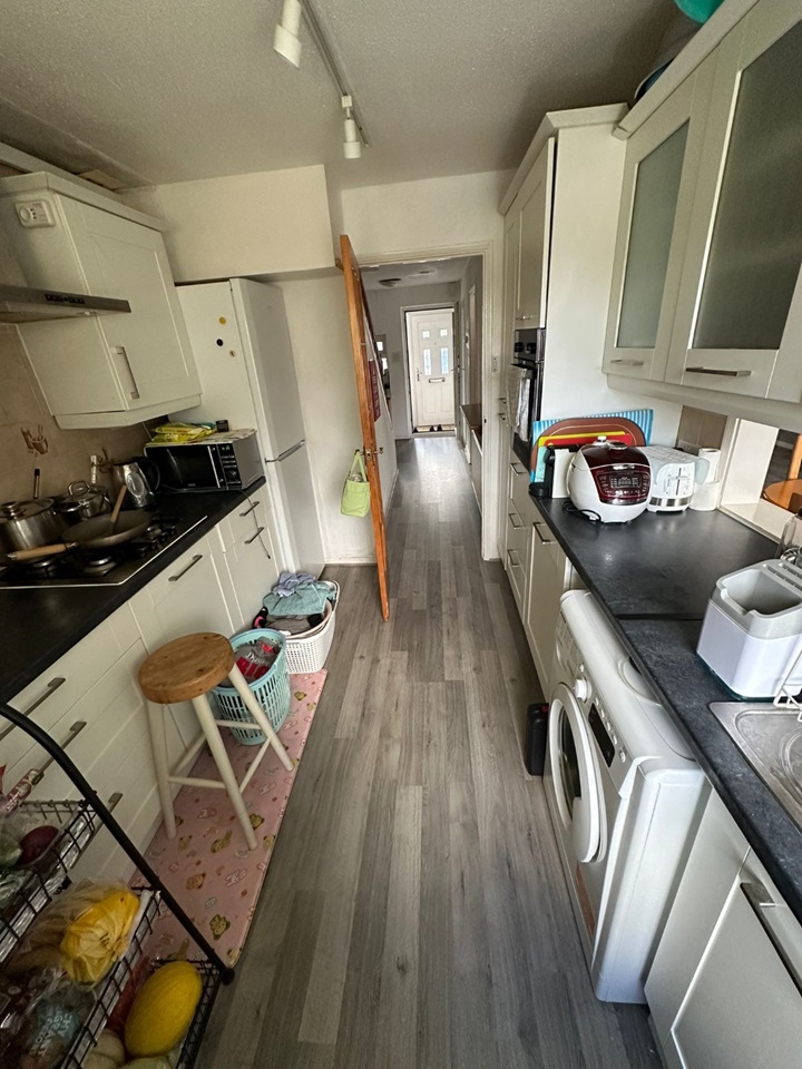 Crawley 3 Bed Terraced House, Malthouse Road, RH10 To Rent Now for