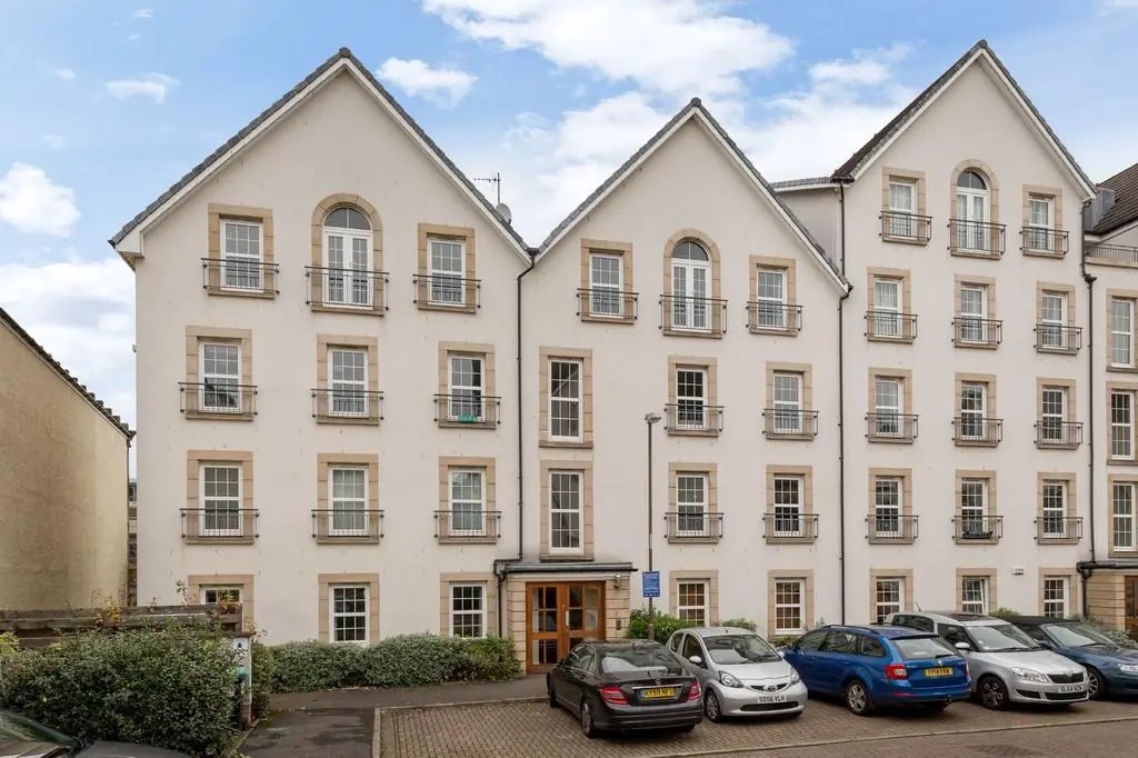 Edinburgh 2 Bed Flat, Haymarket, EH11 To Rent Now for £1,580.00 p/m