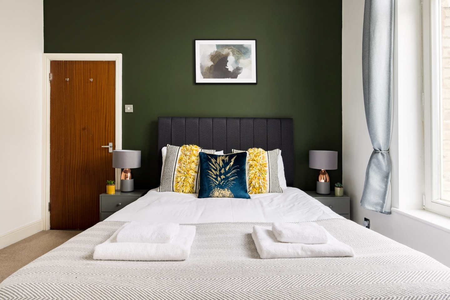 London 1 Bed Flat, Brackley Street, EC1Y To Rent Now for £1,872.00 p/m