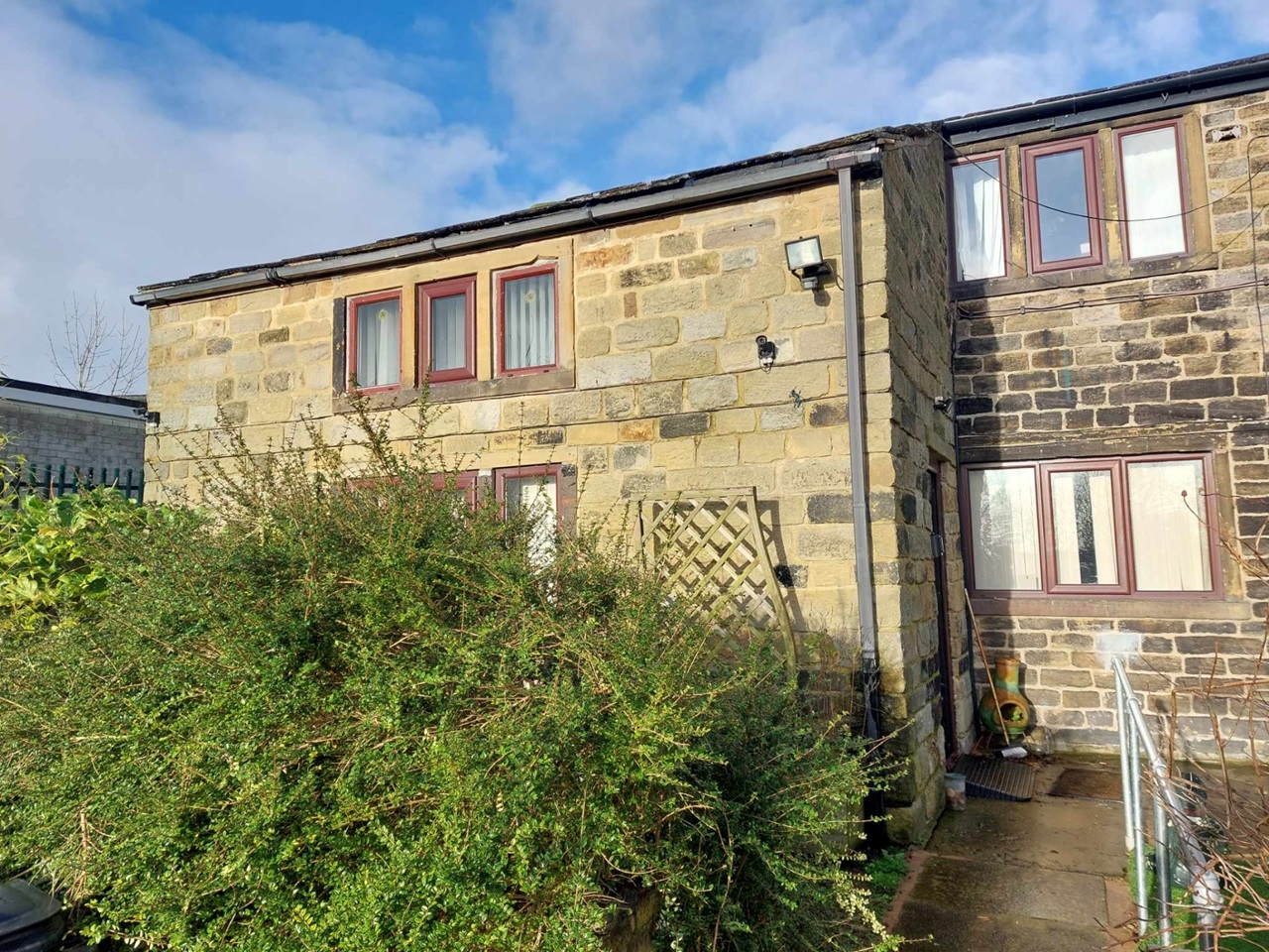Halifax 3 Bed Terraced House, Ash Tree Road, HX2 To Rent Now for £