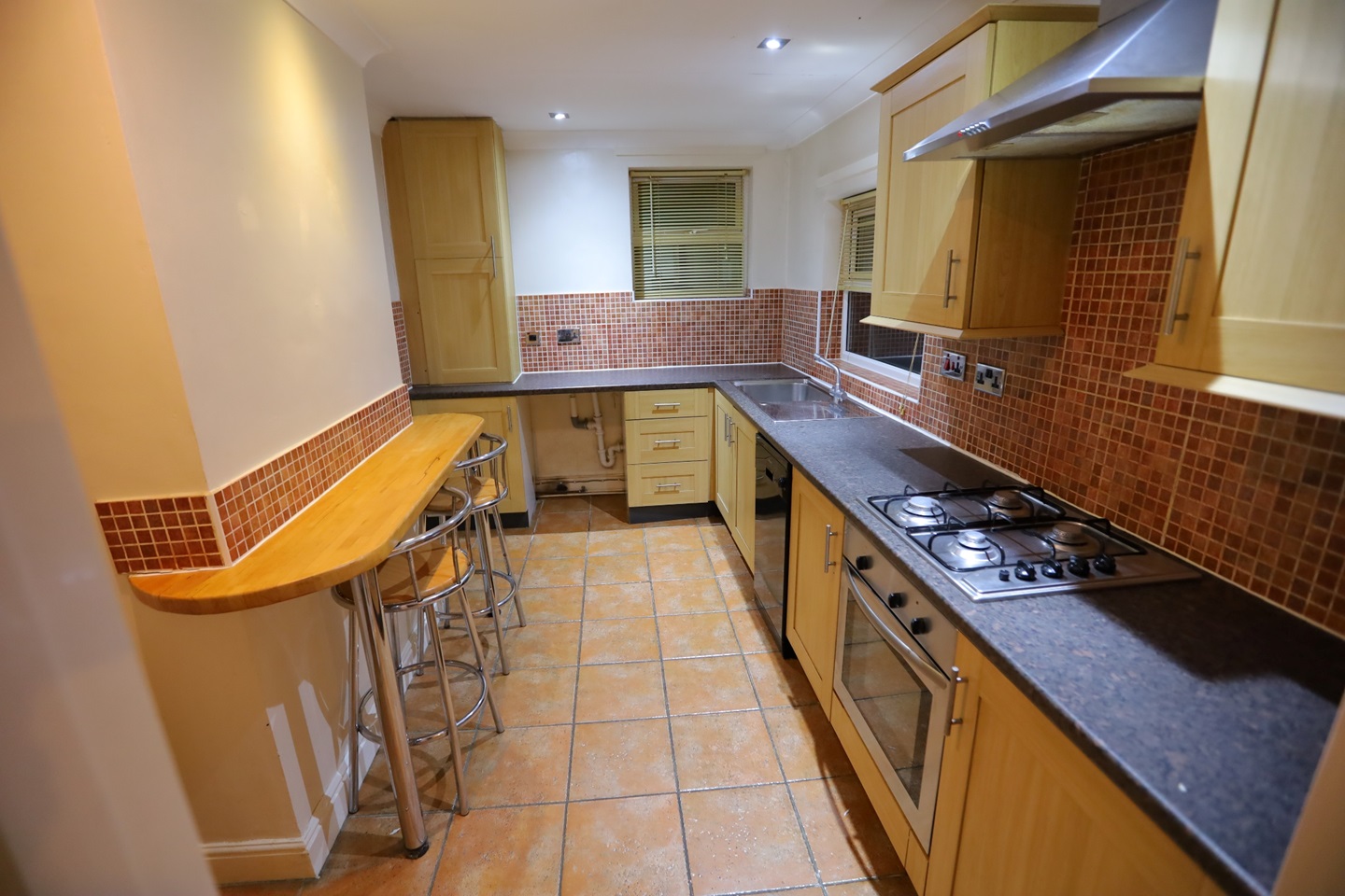 Kettering 3 Bed Terraced House, Mill Road, NN16 To Rent Now for £940.00 p/m