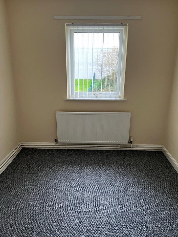 Haydock, St. Helens 3 Bed SemiDetached House, Central Drive, WA11 To Rent Now for £895.00 p/m