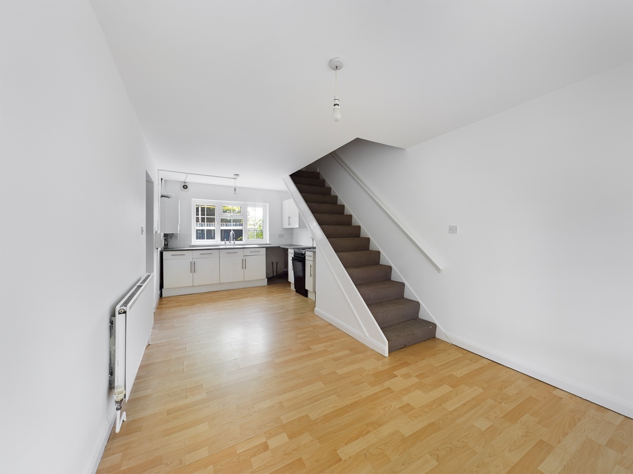 Stevenage 1 Bed SemiDetached House, Abbots Grove, SG1 To Rent Now