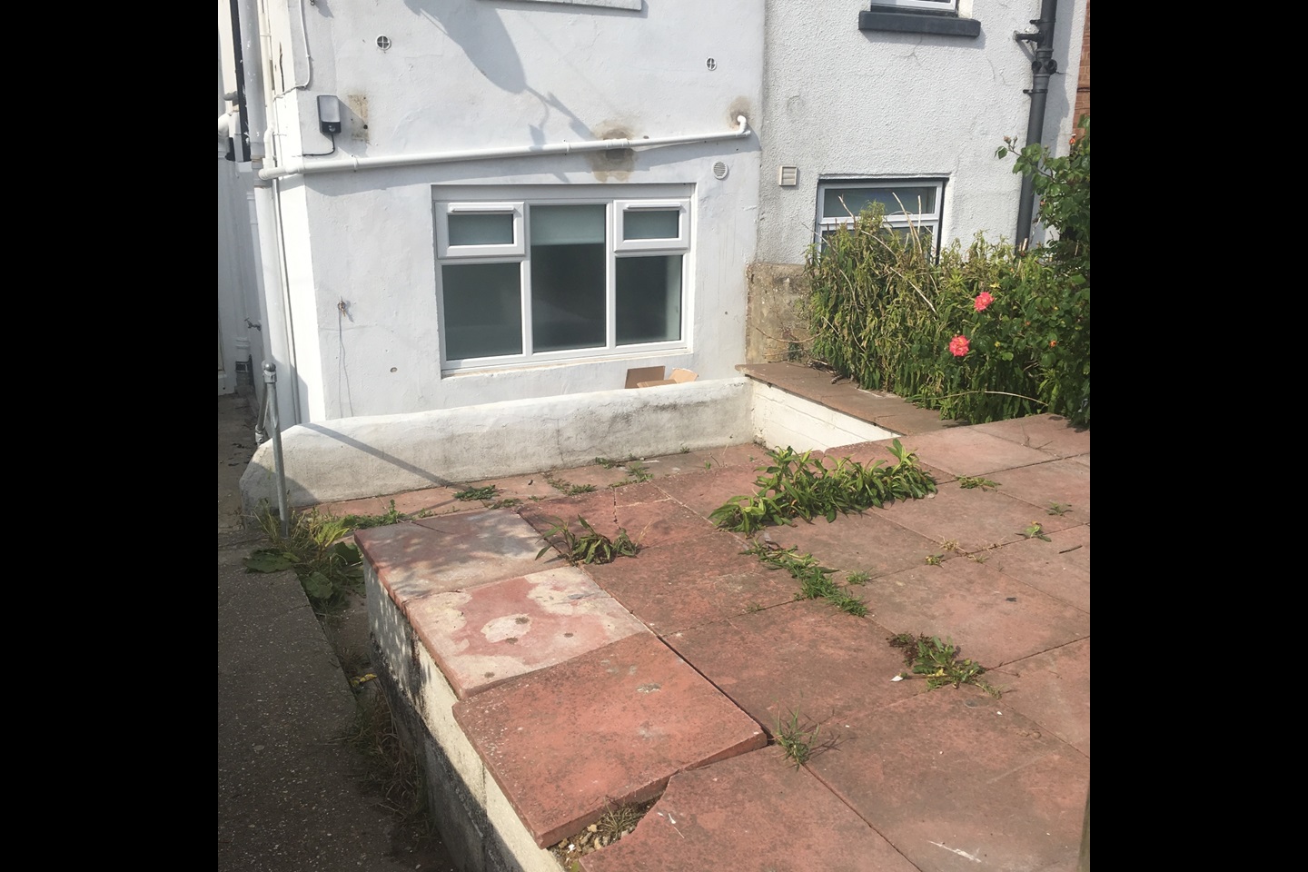 Newhaven Studio Flat, Brighton Road, BN9 To Rent Now for £750.00 p/m