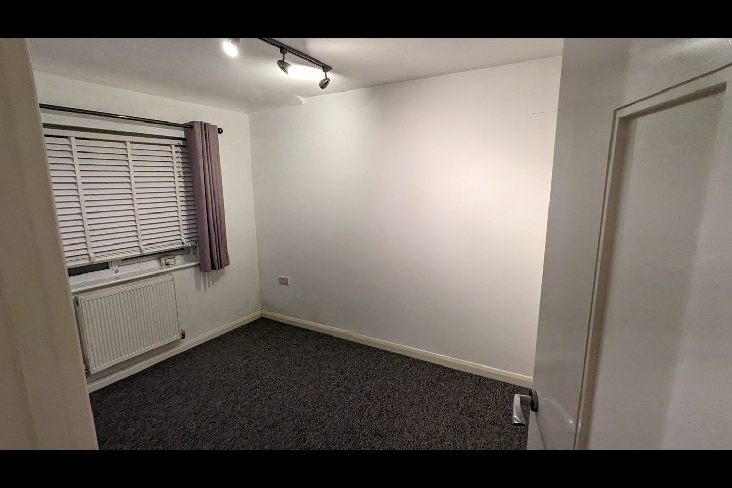 Bristol 1 Bed Flat, Beckington Road, BS3 To Rent Now for £1,050.00 p/m