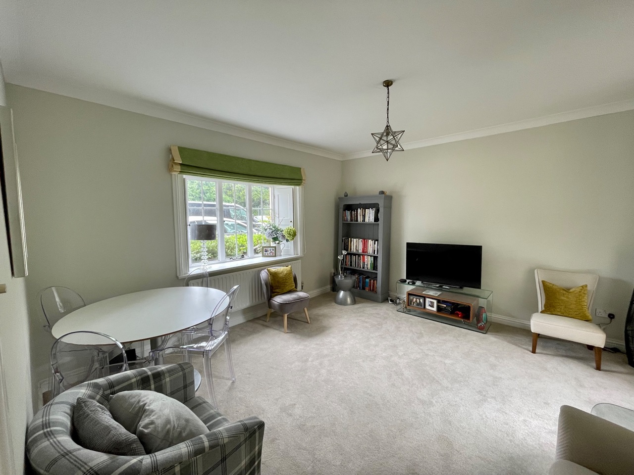 Reigate 2 Bed Terraced House, Warrenne Way, RH2 To Rent Now for £1,800.00 p/m