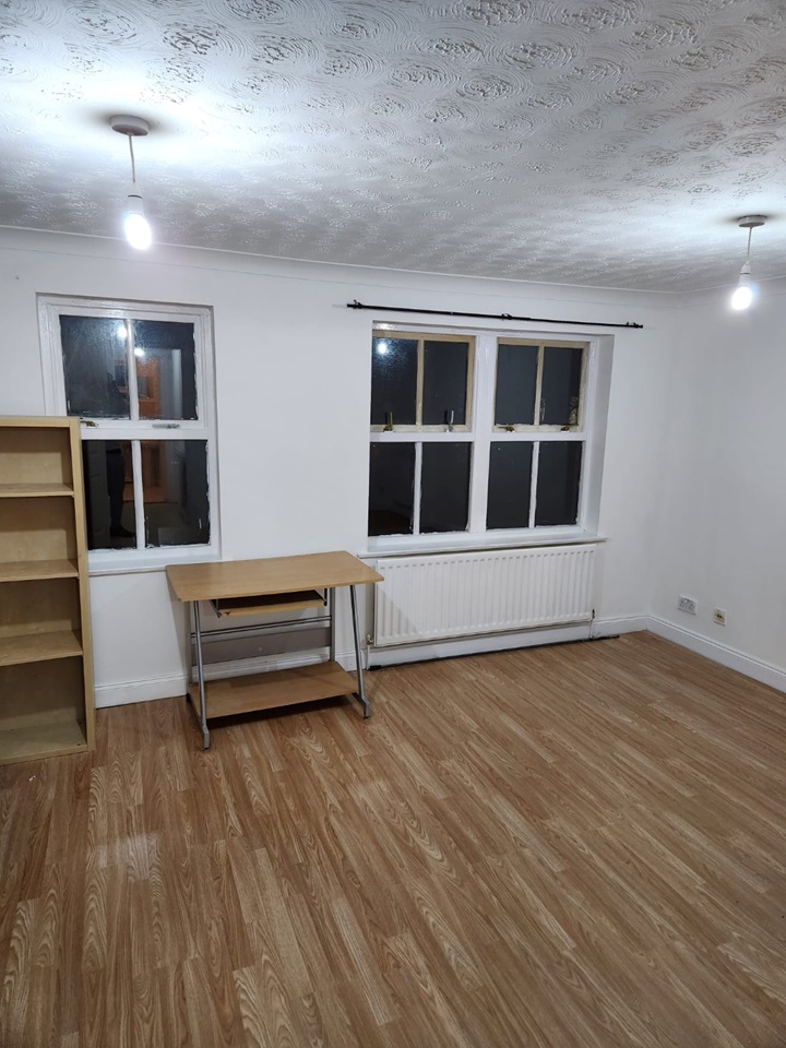 Oldbrook, Milton Keynes 4 Bed SemiDetached House, Rhodes Place, MK6