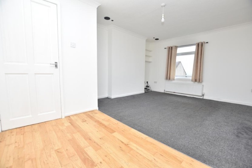 Greenock 2 Bed Flat, Kilcreggan View, PA15 To Rent Now for £495.00 p/m