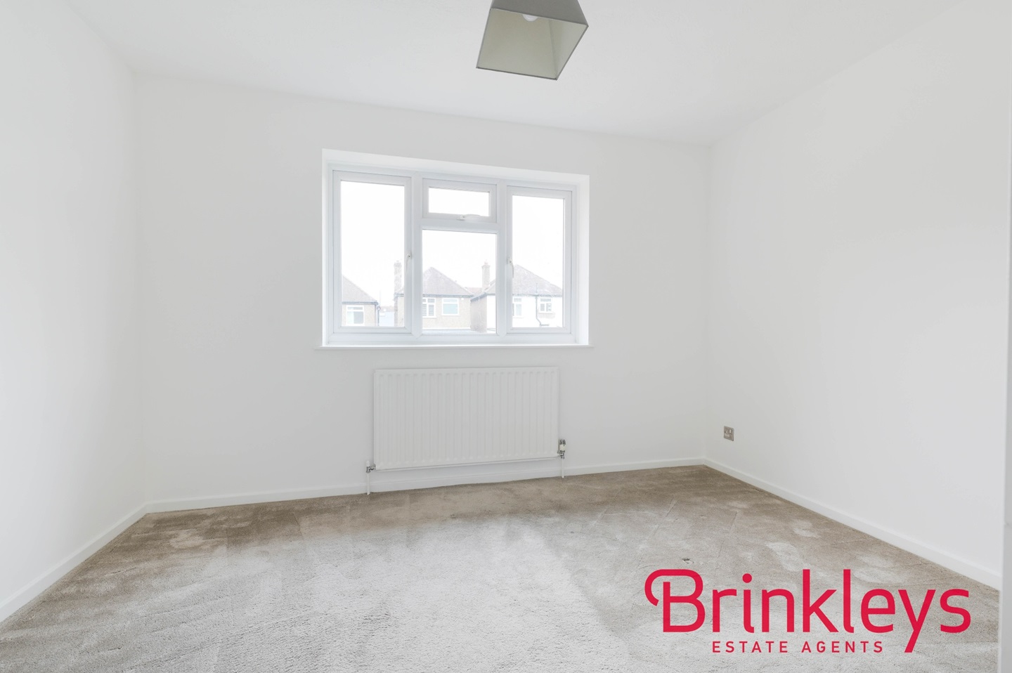 London 2 Bed Terraced House, Road, KT4 To Rent Now for £