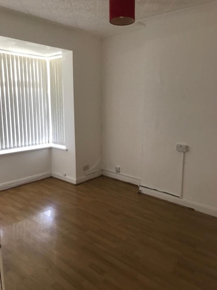 Birmingham 4 Bed Terraced House, Floyer Road, B10 To Rent Now for £