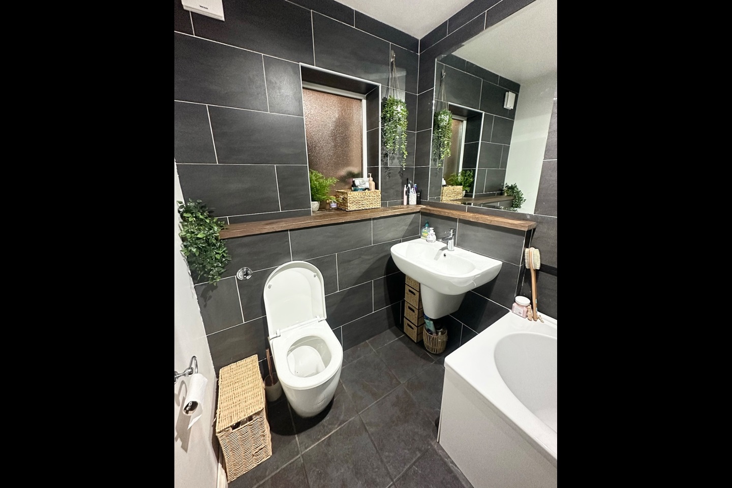 Weymouth, Dorset 3 Bed Weymouth, DT4 To Rent Now for £