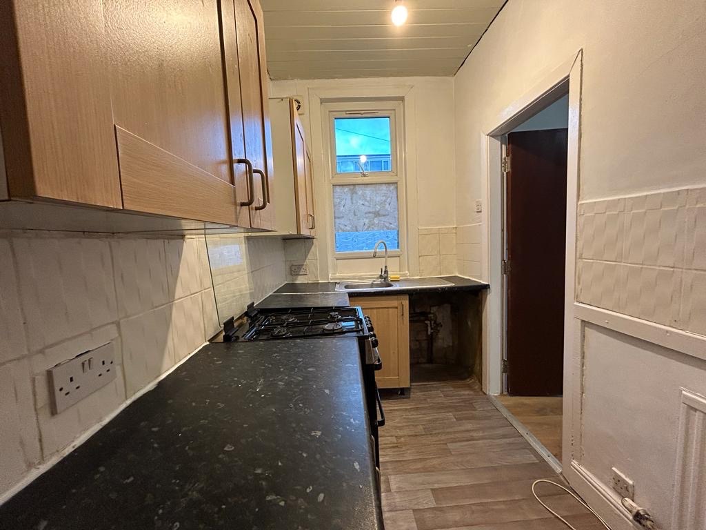 Leeds 2 Bed Terraced House, Berkeley Street, LS8 To Rent Now for £