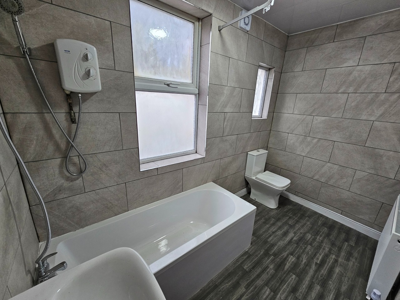 Leicester 3 Bed Flat, Narborough Road, LE3 To Rent Now for £1,000.00 p/m