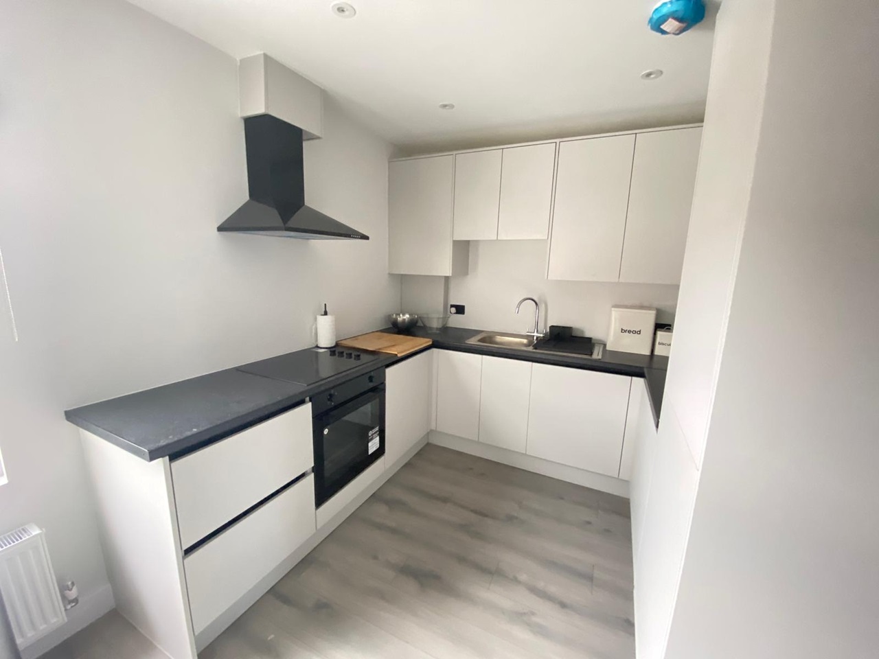 Hounslow 1 Bed Flat, High Street, TW3 To Rent Now for £1,500.00 p/m