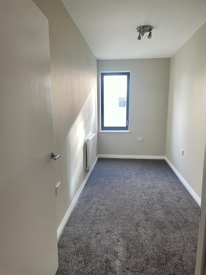 Welling 2 Bed Flat, Welling High Street, DA16 To Rent Now for £