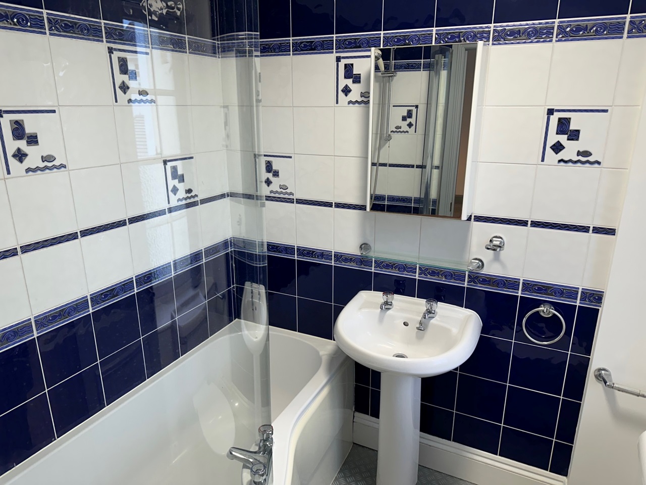 Torquay 1 Bed Flat, Hill Road, TQ1 To Rent Now for £675.00 p/m