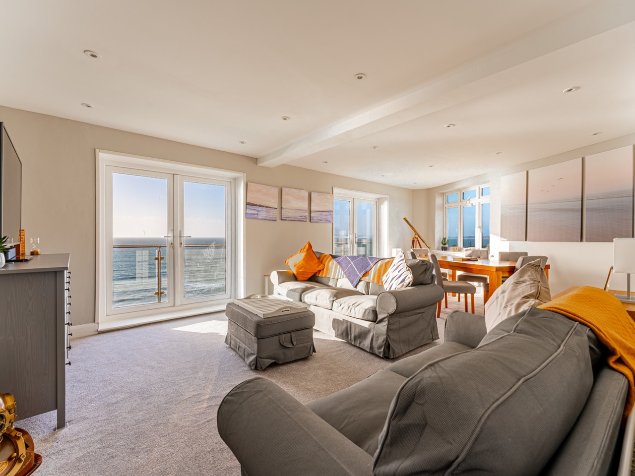 Bournemouth 3 Bed Flat, Southbourne Overcliff Drive, BH6 To Rent