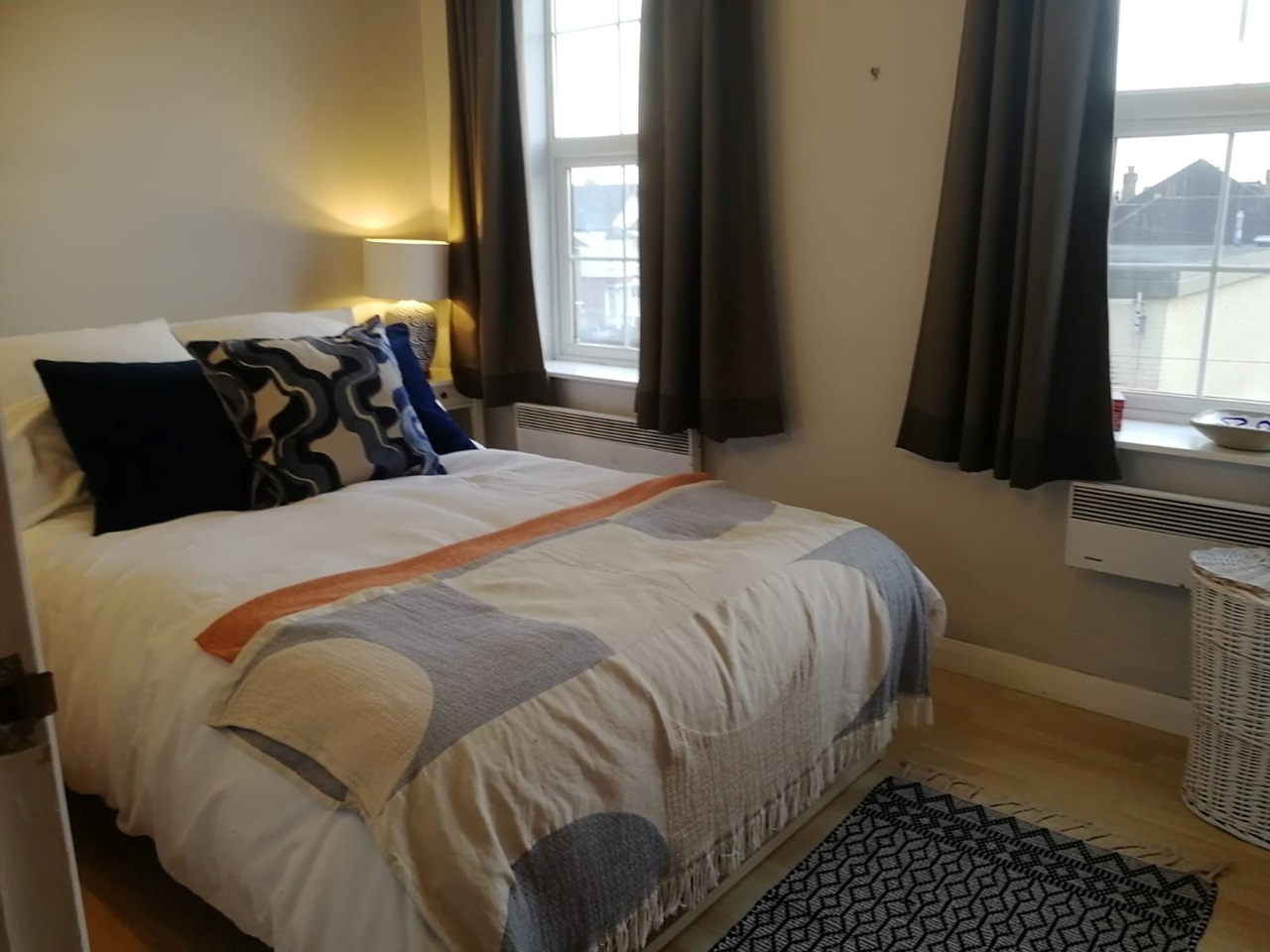 Surbiton 1 Bed Flat, Ewell Rd, KT6 To Rent Now for £1,200.00 p/m