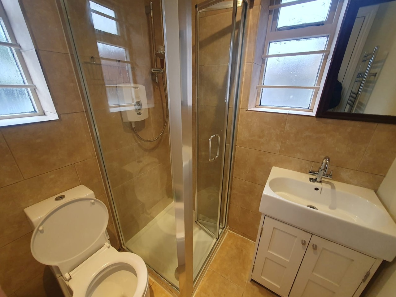 London Studio Flat, Brixton Hill, SW2 To Rent Now for £1,146.86 p/m