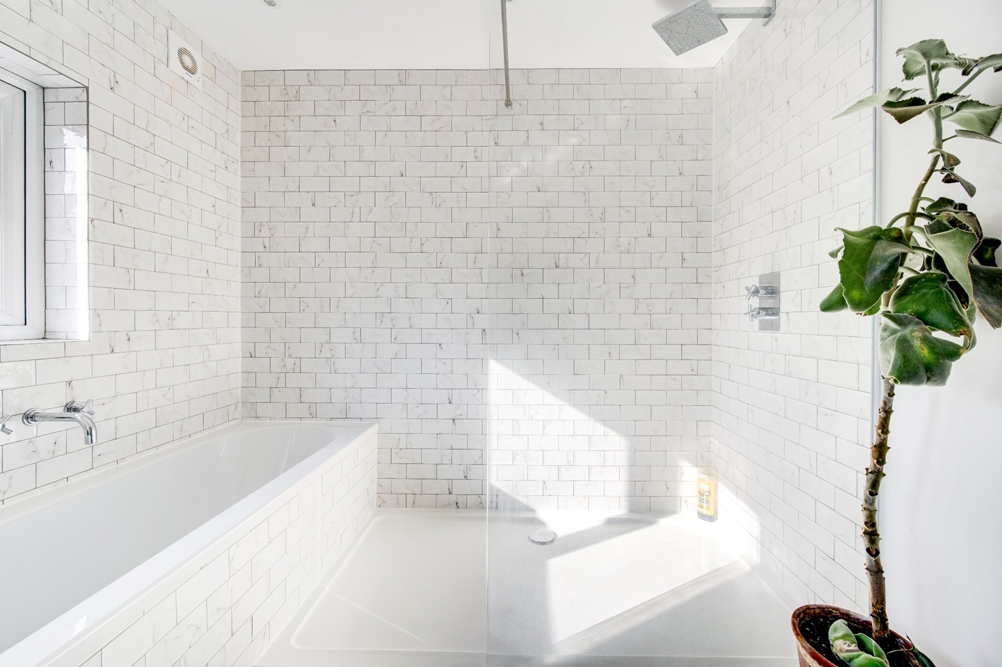 London 2 Bed Detached House, Combermere Road, SW9 To Rent Now for £2,750.00 p/m