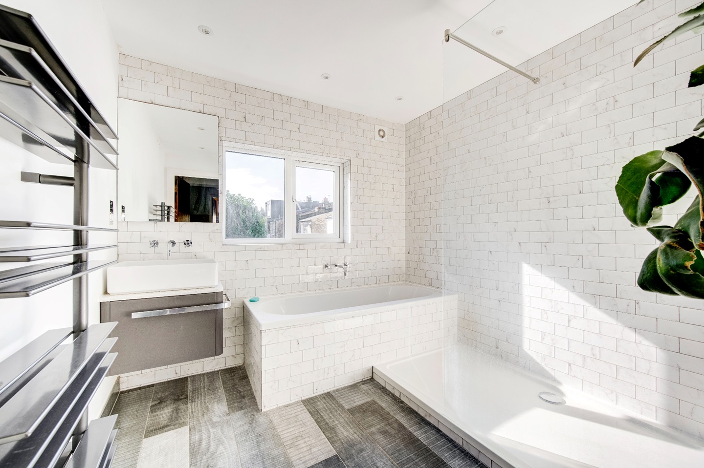 London 2 Bed Detached House, Combermere Road, SW9 To Rent Now for £2,750.00 p/m