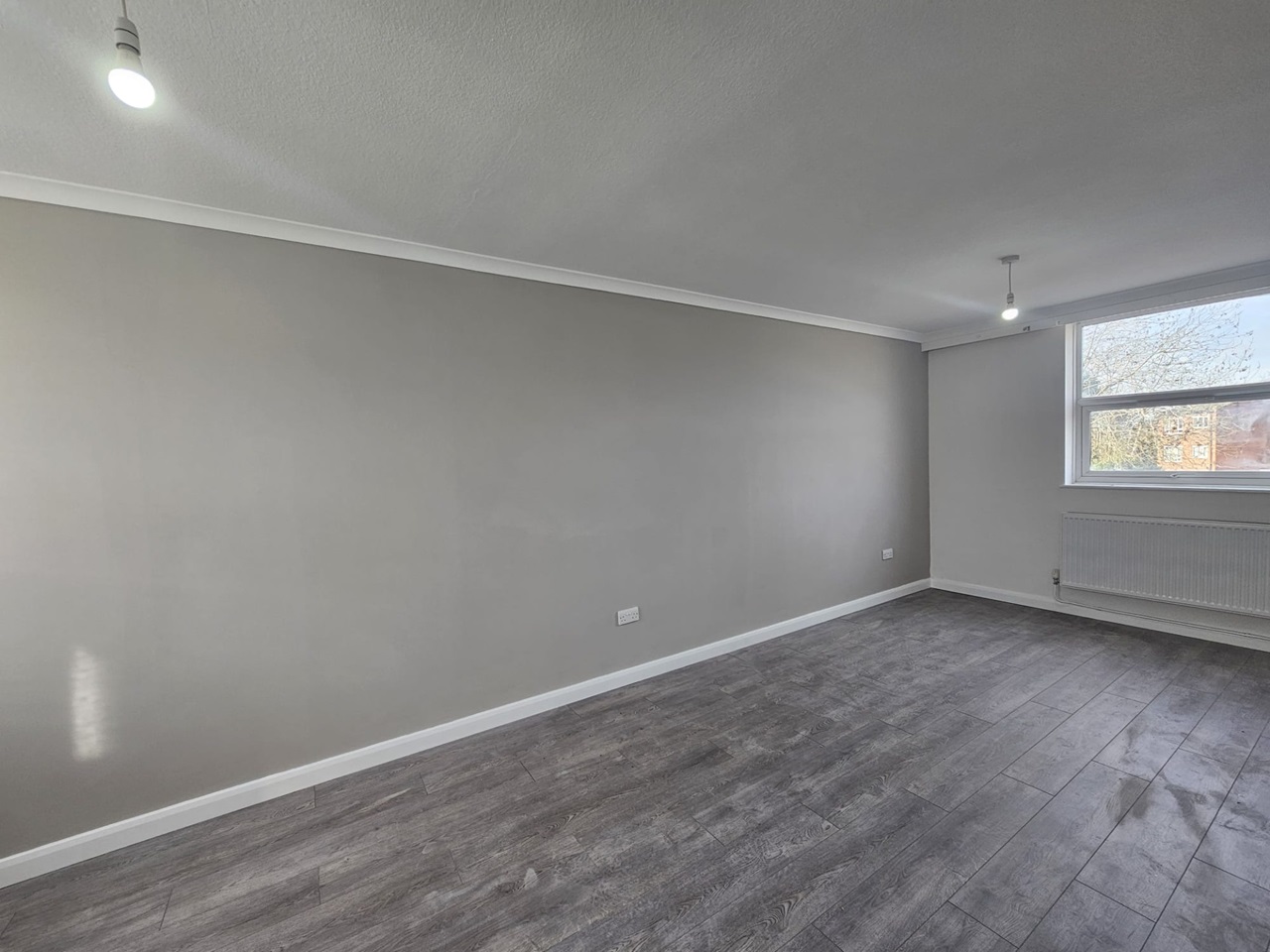 Harrow 2 Bed Flat, Weald Lane, HA3 To Rent Now for £1,700.00 p/m