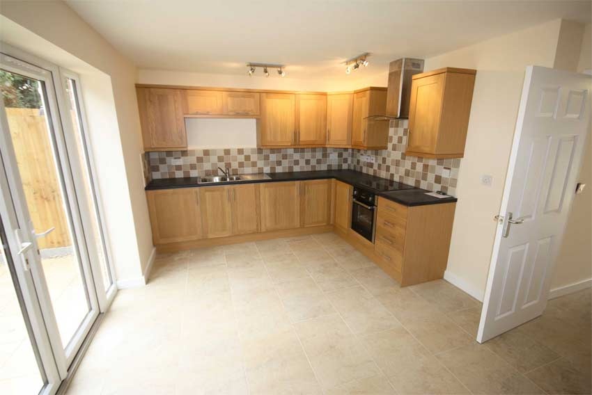 Spondon, Derby 3 Bed Terraced House, Roston Court, DE21 To Rent Now