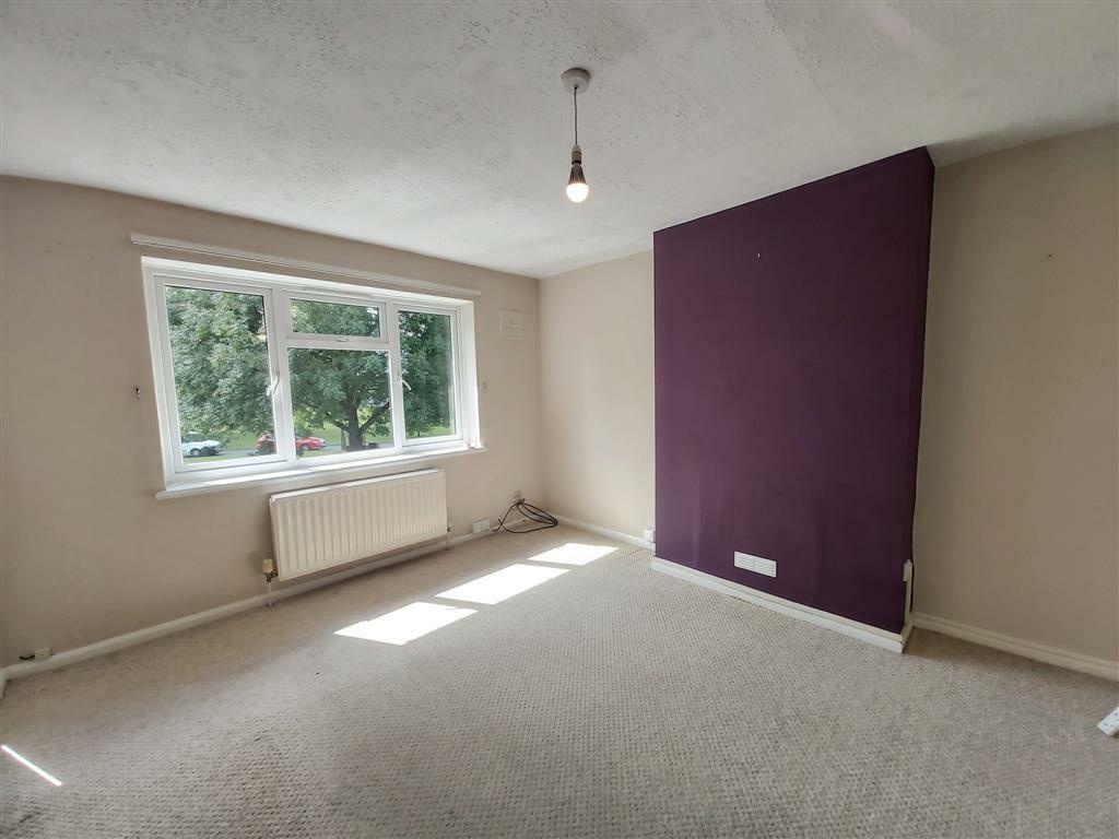 Solihull 2 Bed Campden Green, B92 To Rent Now for £900.