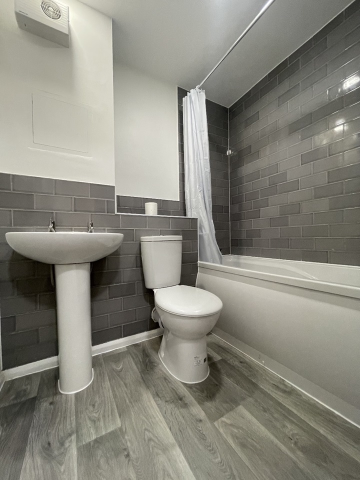 London 2 Bed Flat, Chingford, E4 To Rent Now for £1,550.00 p/m