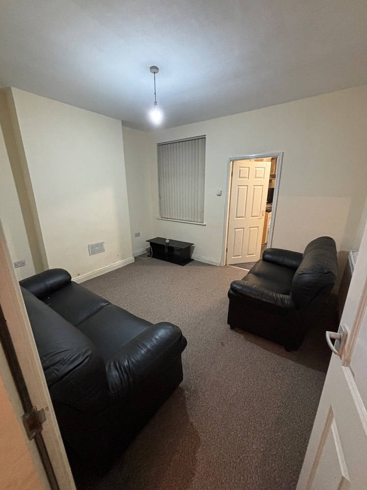 Leicester L 3 Bed Terraced House, Trafford Road, LE5 To Rent Now