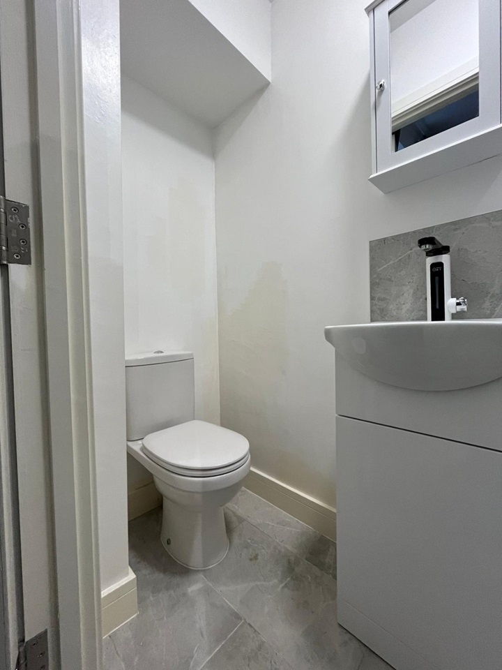 London Studio Flat, Ladbroke Grove, W10 To Rent Now for £1,350.00 p/m