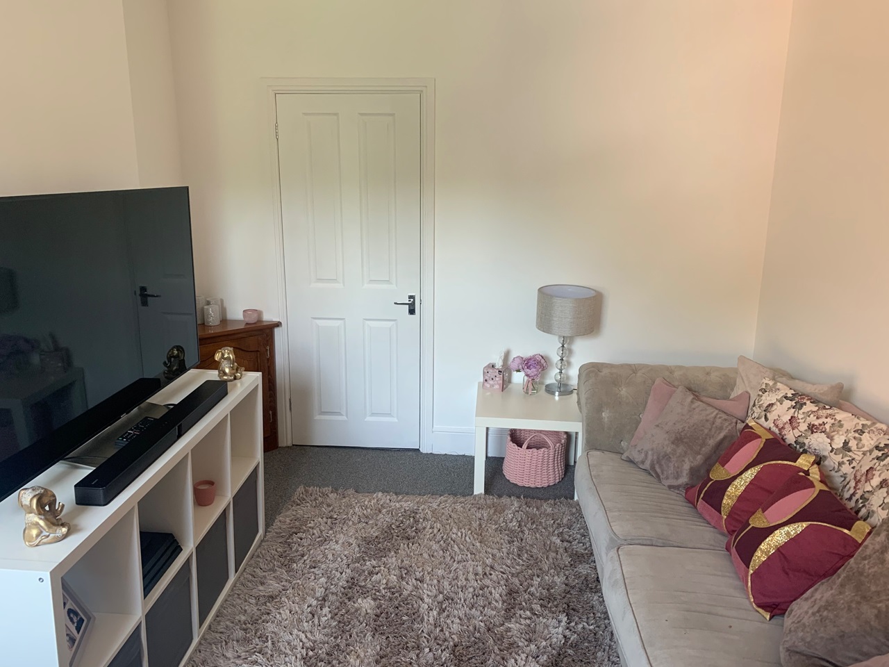 Godstone 3 Bed Flat, Godstone Road, CR8 To Rent Now for £1,775.00 p/m