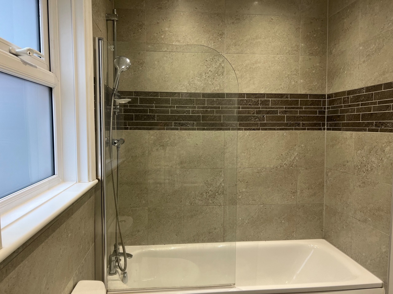 Godstone 3 Bed Flat, Godstone Road, CR8 To Rent Now for £1,775.00 p/m