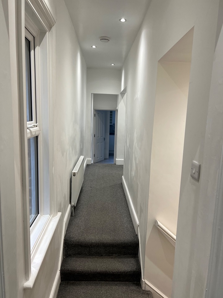 Godstone 3 Bed Flat, Godstone Road, CR8 To Rent Now for £1,775.00 p/m