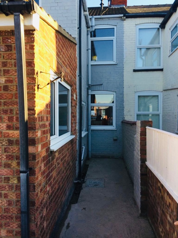 Cleethorpes 3 Bed Terraced House, Daubney St, DN35 To Rent Now for