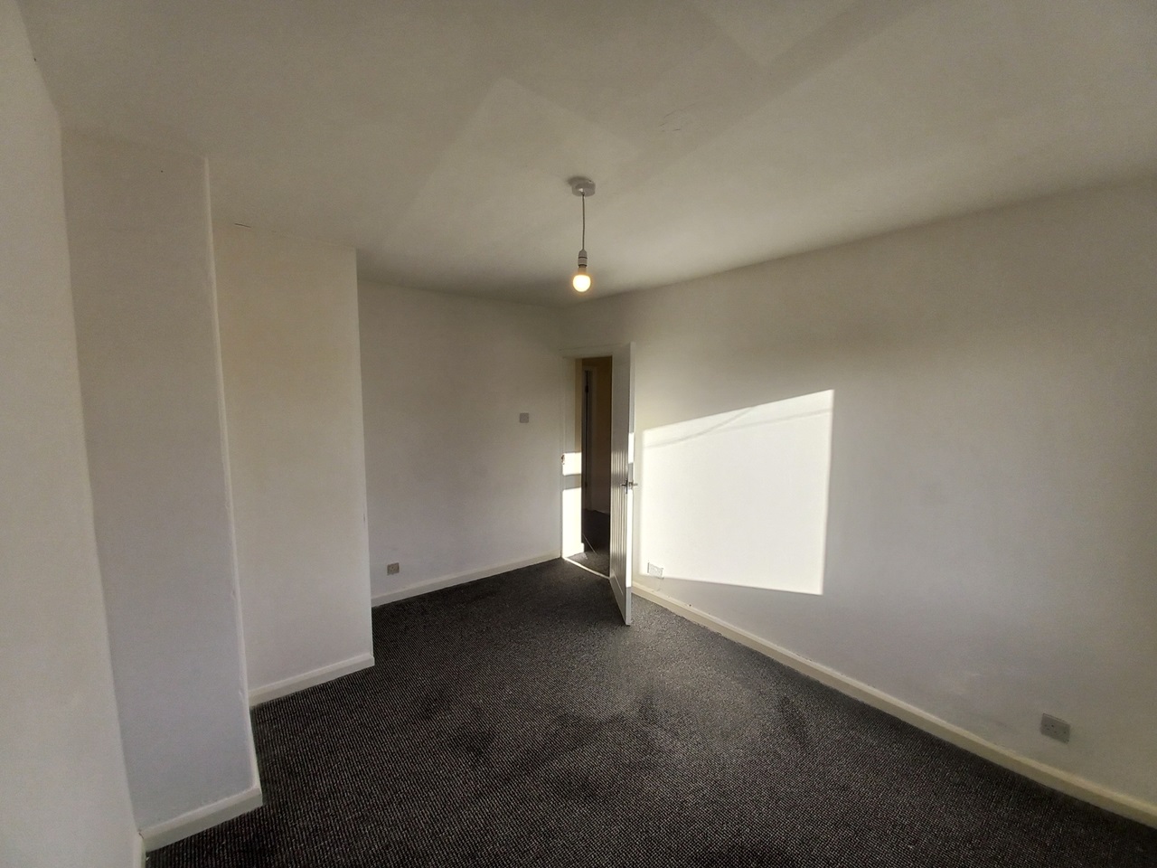 Worsley, Manchester 3 Bed SemiDetached House, Richmond Road, M28