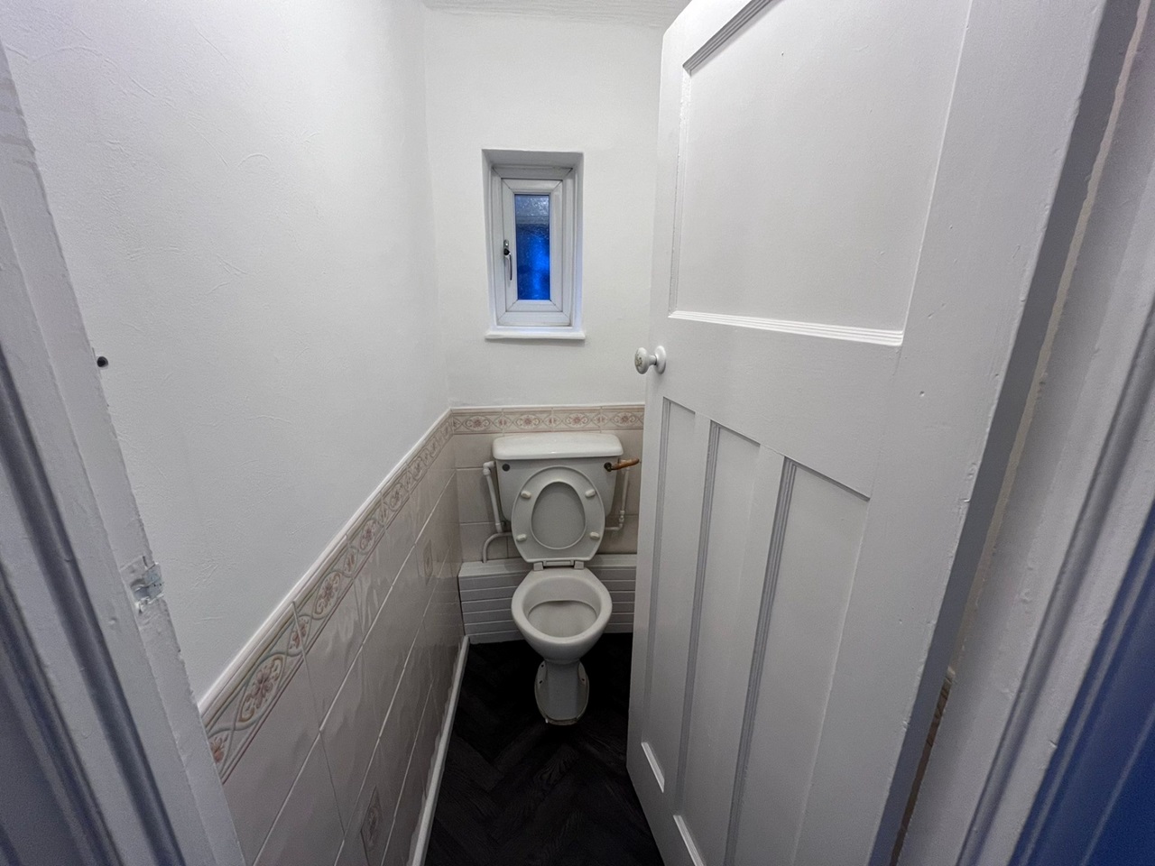 Prestwich, Manchester 3 Bed SemiDetached House, Edgeware Avenue, M25