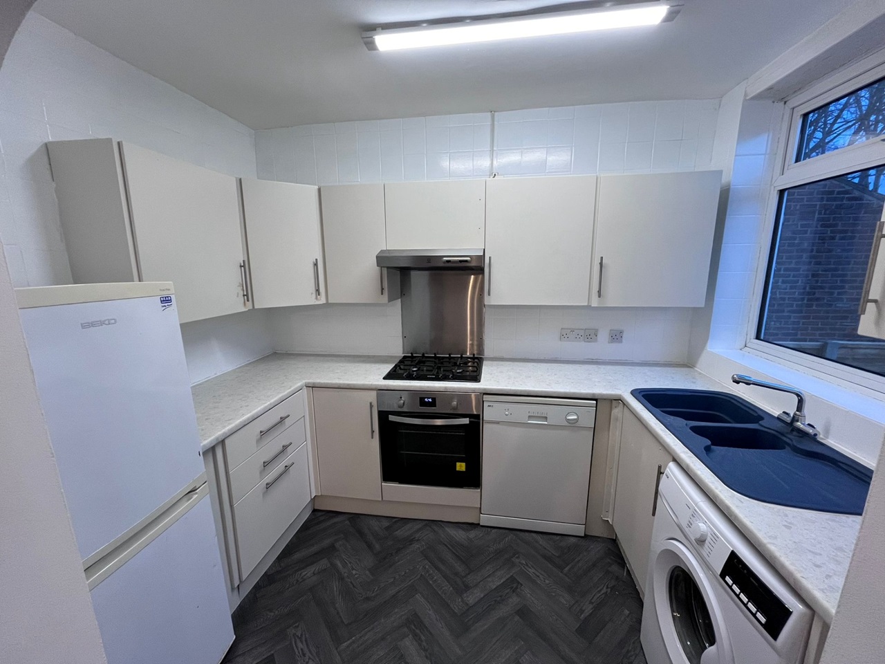 Prestwich, Manchester 3 Bed SemiDetached House, Edgeware Avenue, M25