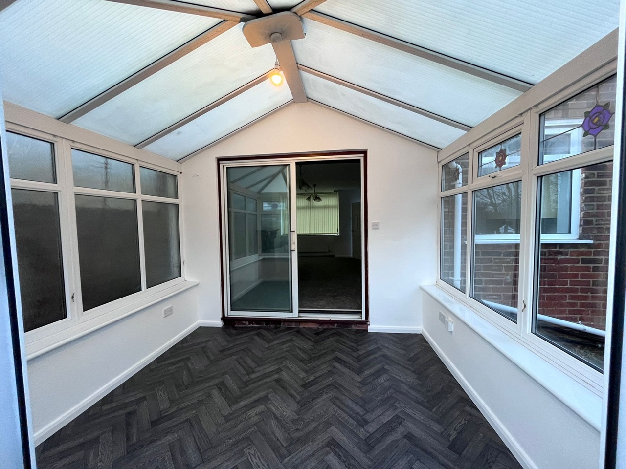 Prestwich, Manchester 3 Bed SemiDetached House, Edgeware Avenue, M25